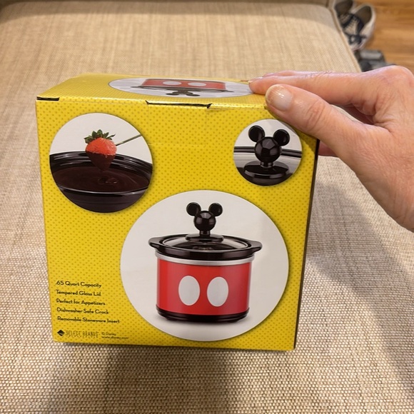 Final sale Disney Mickey Mouse Mini Crock - Picture 4 of 8